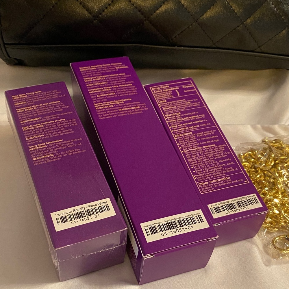 Younique Royalty Skincare Set with Black Bag and Gold Chain - Picture 12 of 12